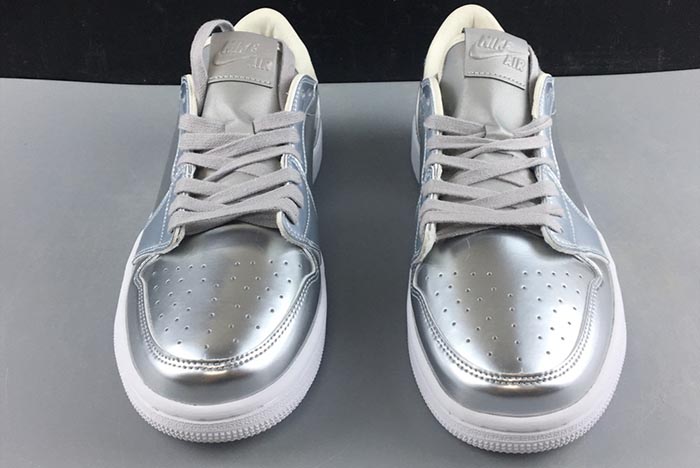 Air Jordan 1 Low OG Pinnacle 852549-003