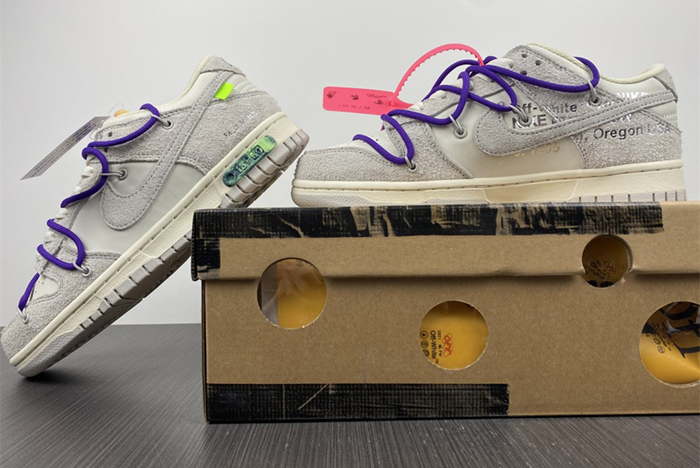 Off-White x Nike Dunk Low