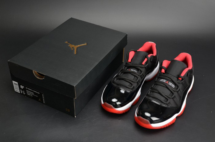 AIR JORDAN 11 RETRO LOW 