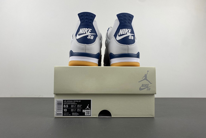 Nike SB x Air Jordan 4 “Navy” 2025 DR5415-100