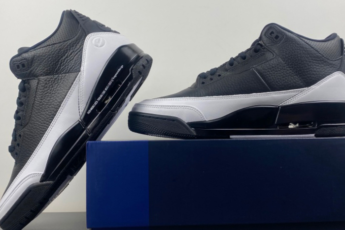 Fragment Design x Air Jordan 3 DA3595-100