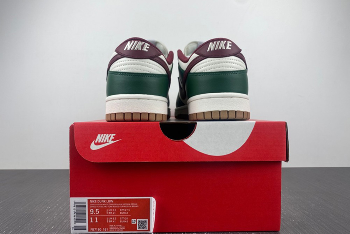 Nike Dunk Low “Gorge Green”  FB7160-161