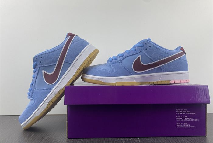 Nike SB Dunk Low “Phillies” DQ4040-400