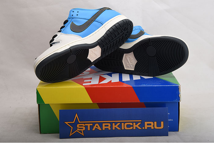 Instant Skateboard x Nike SB Dunk Low CZ5128-400