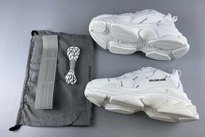 BALENCIAGA TRIPLE S TRAINERS WHITE LETTERS 541624 W09O1 8013