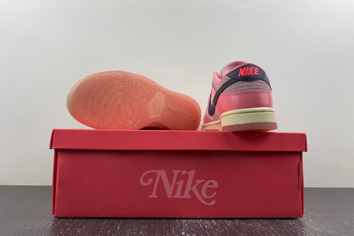 Nike Dunk Low “Barbie”  FN8927-621