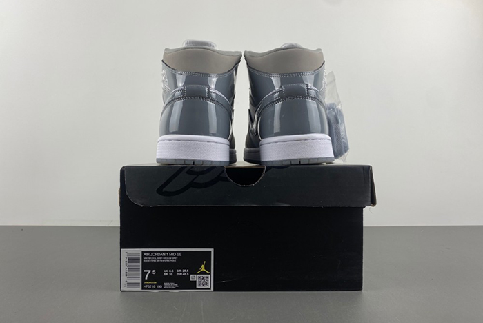 Air Jordan 1 Mid SE HF3216-100