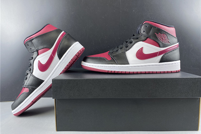 Air Jordan 1 Mid "Metallic Red" 554724-066