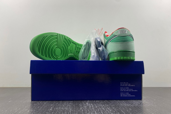 Concepts x Nike SB Dunk Low  BV1310-303