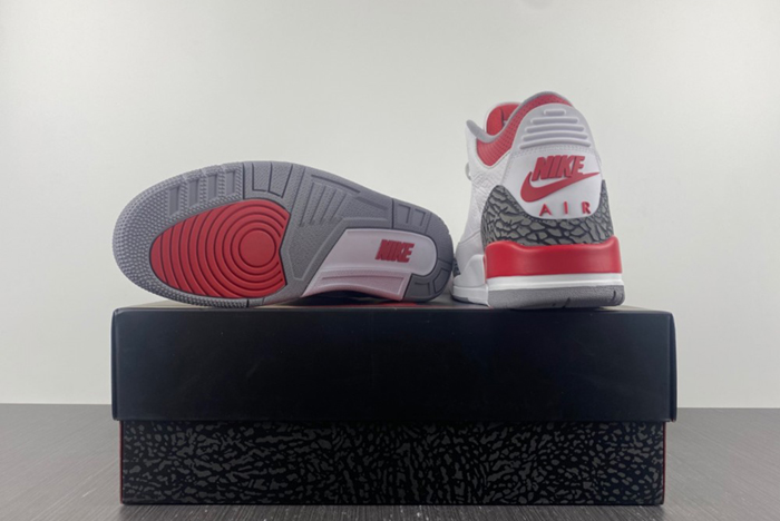 Air Jordan 3 OG “Fire Red”  DN3707-160