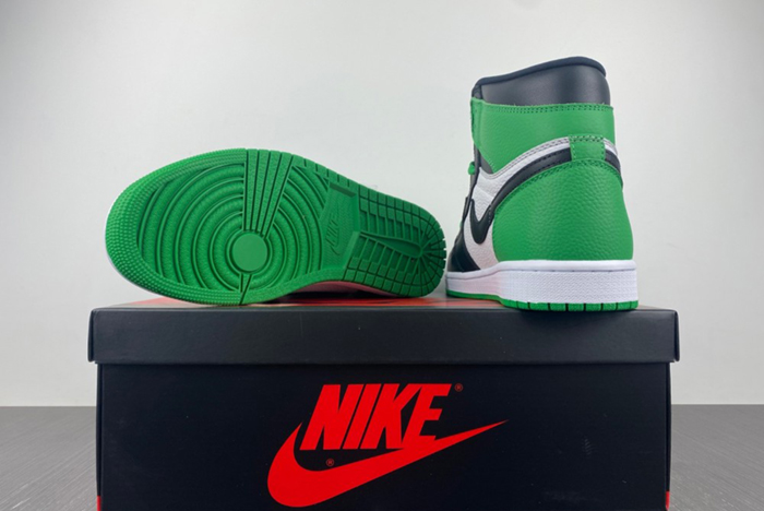 Air Jordan 1 High OG “Lucky Green”  DZ5485-031
