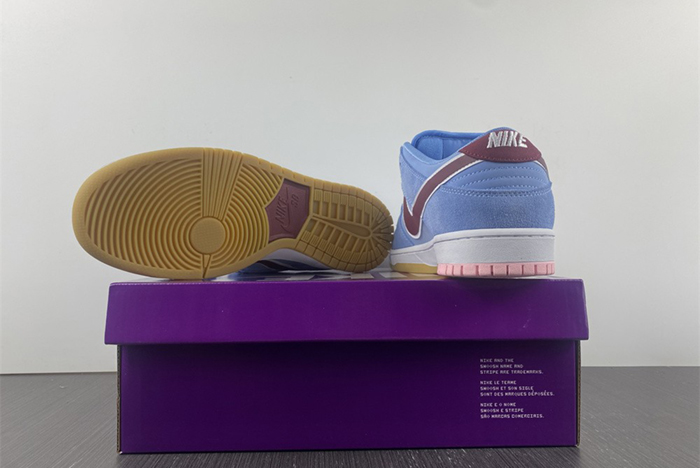 Nike SB Dunk Low “Phillies” DQ4040-400