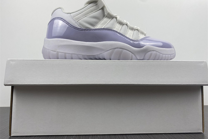 Air Jordan 11 Low”WMNS PURE VIOLET  AH 7860-101