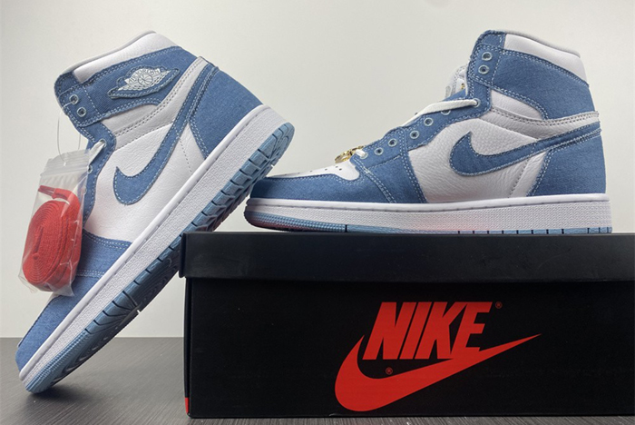 Air Jordan 1 High OG WMNS “Denim” DM9036-104
