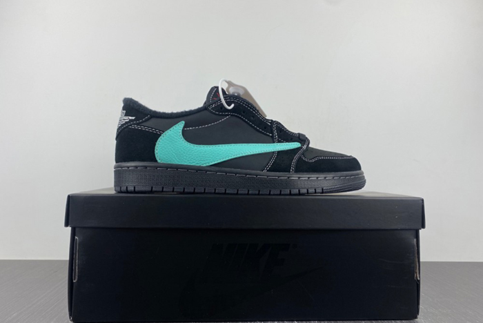 Travis Scott x Air Jordan 1 Low