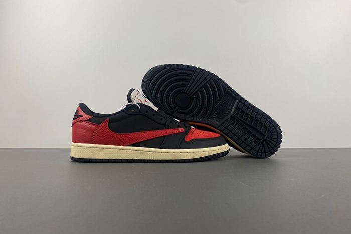 Travis Scott x Air Jordan 1 Low OG DM7866-061