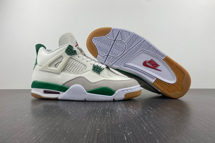 Nike SB x Air Jordan 4 ‘Pine Green’ DR5415-103