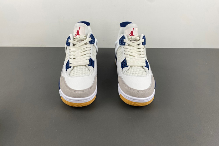 Nike SB x Air Jordan 4 “Navy” 2025 DR5415-100
