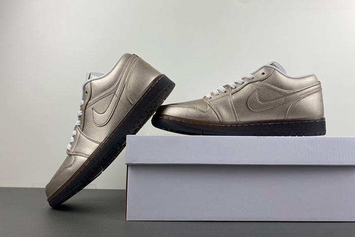 Air Jordan 1 Low  HQ3529-099