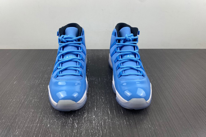 Air Jordan 11 "Pantone" 717602-900
