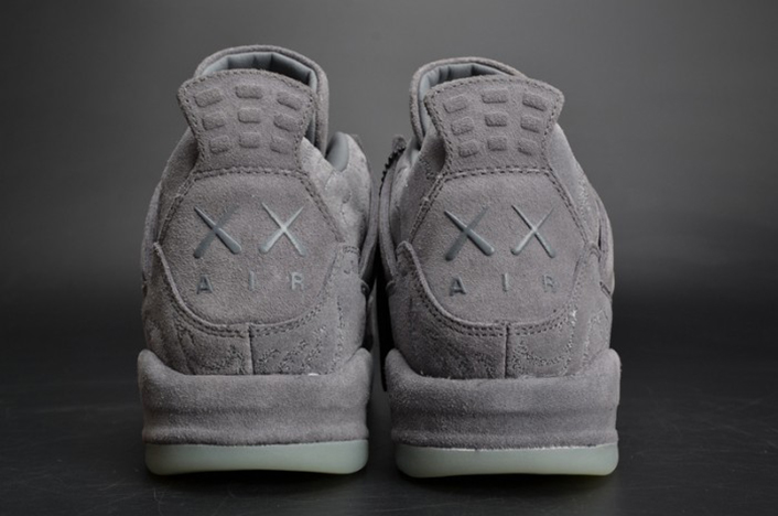 KAWS x Air Jordan 4 