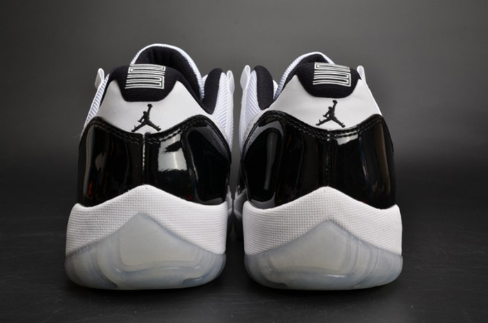 AIR JORDAN 11 RETRO LOW 