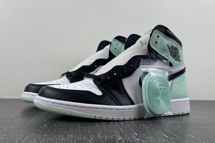 AIR JORDAN 1 RETRO HIGH OG NRG AJ1 861428 100