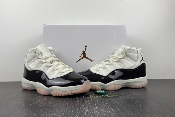 Air Jordan 11 WMNS “Neapolitan” AR0715-101