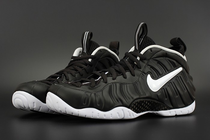 Nike Air Foamposite Pro "Dr. Doom" Black/White 624041-006