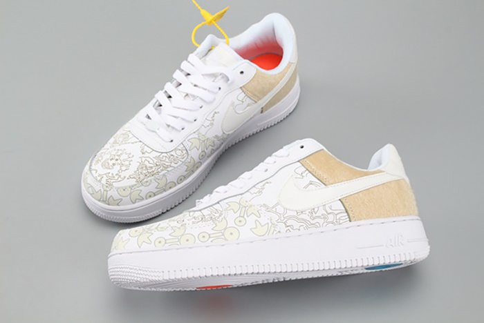 NIKE AIR FORCE 1’07 LV8 SUEDE WHITE A09281-100