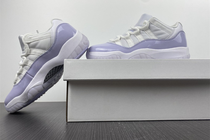 Air Jordan 11 Low”WMNS PURE VIOLET  AH 7860-101