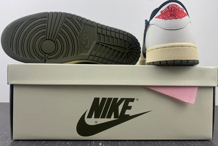 Travis Scott x Air Jordan 1 Low OG Olive DZ4137-106