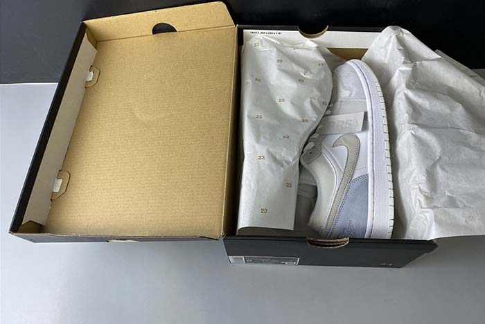 AIR JORDAN 1 LOW "Pairs"  CV3043-100