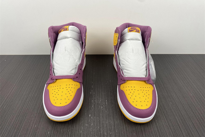 Air Jordan 1 High OG “Brotherhood”  555088-706