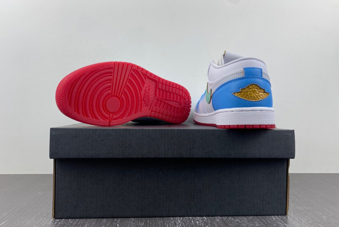 Air Jordan 1 Low FN8895-141