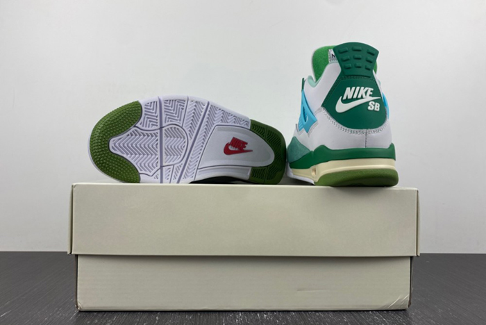 Air Jordan 4 PE SB AJ4-KNCW