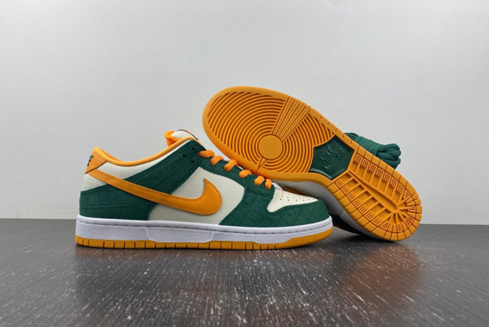 Nike SB Dunk Low Pro 304292-383