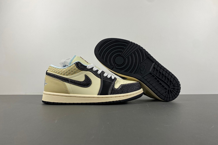 Air Jordan 1 Low  HQ3437-101
