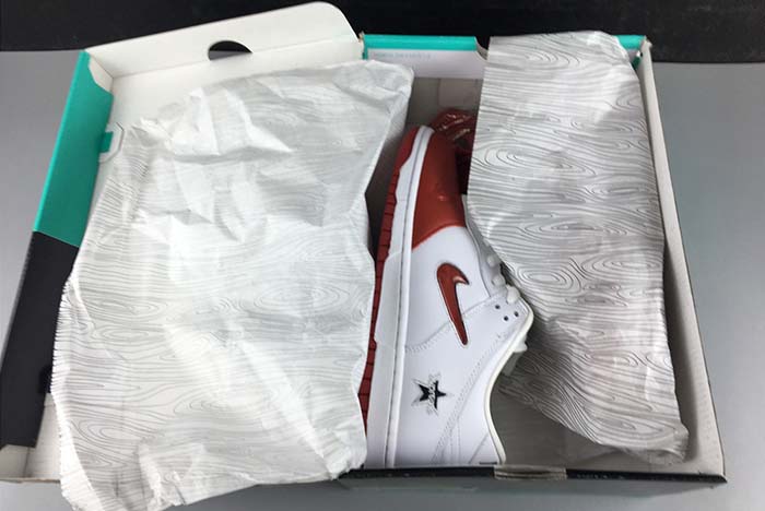 Supreme x Nike SB Dunk Low CK3480-600