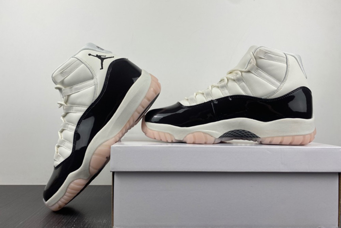 Air Jordan 11 WMNS “Neapolitan” AR0715-101