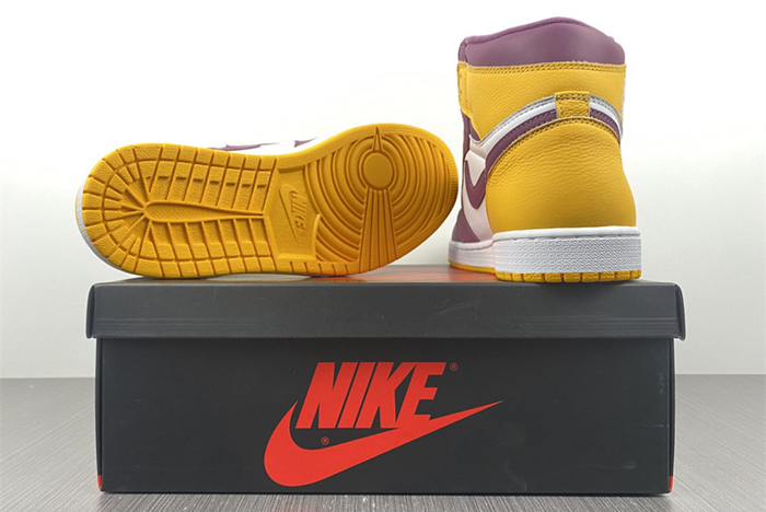 Air Jordan 1 High OG “Brotherhood”  555088-706