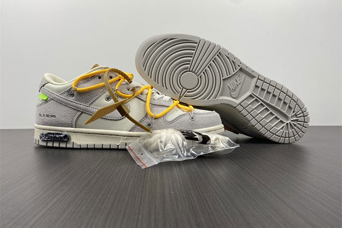 Off-White x Nike SB Dunk Low "The 50" .39-of50 DJ0950-109