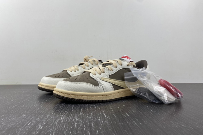 Travis Scott x Air Jordan 1 OG Low PS ''Reverse Mocha''  DO5442-162