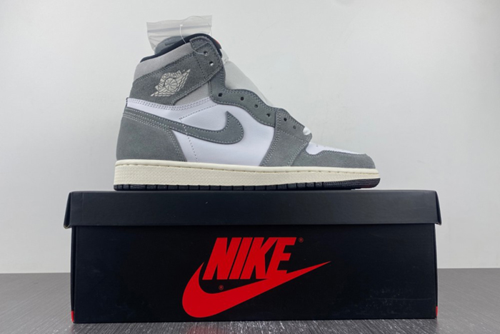 Air Jordan 1 High OG “Washed Black”  DZ5485-051