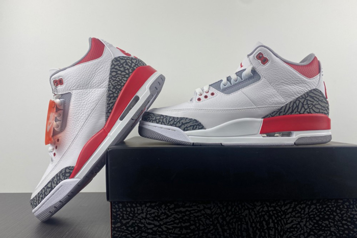 Air Jordan 3 OG “Fire Red”  DN3707-160