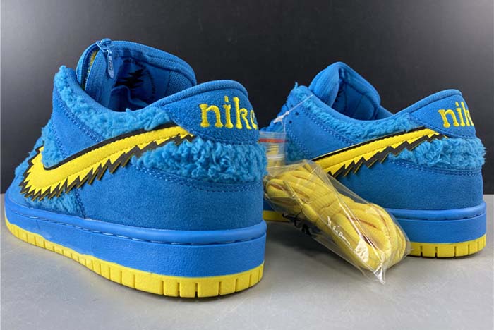 Grateful Dead x Nike SB Dunk Low Blue CJ5378-400