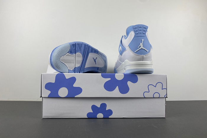 Air Jordan 4 “Forget Me Not” WMNS HV0823-100