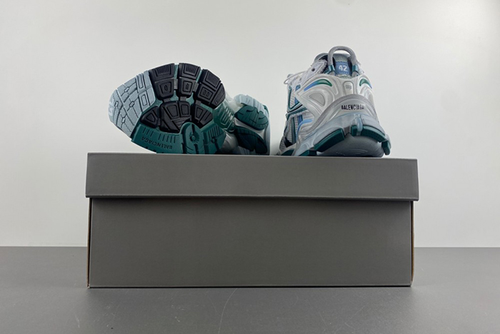 7.5Balenciaga/ 772774-W3RBW-0623