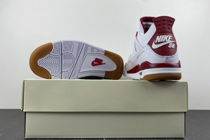 Nike SB x Air Jordan 4 DR5415-160