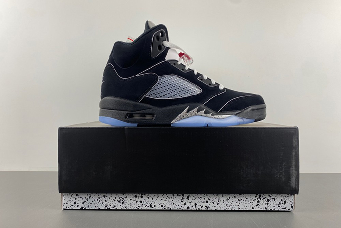 Air Jordan 5 “Black Metallic Reimagined” HF3975-001